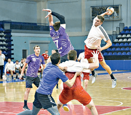 Первые контрольные встречи "Донских казаков - ЮФУ"