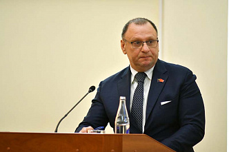 Городская дума Ростова приняла досрочную отставку градоначальника Алексея Логвиненко