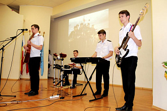 Наградили  будущих  новобранцев