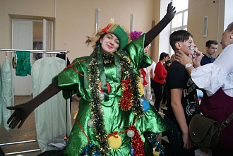 Спектакль «Новогоднее представление» от «Ветра перемен» прошел во Дворце творчества детей и молодежи в Ростове