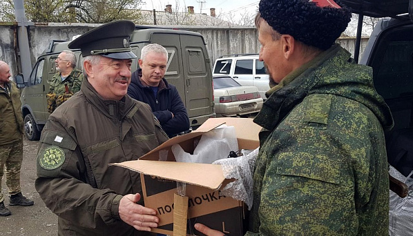 В. Водолацкий в одном из казачьих подразделений, воюющих в Донбассе. Источник фото: телеграм-канал В. Водолацкого - https://t.me/s/rostovdonbass.