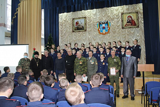 Из Белой Калитвы новогодние подарки отправили детям Донбасса