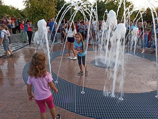 В Волгодонске открыли «сухой» фонтан