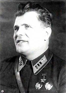 У(Лица) Победы...