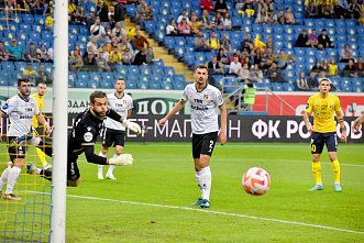 ФК «Ростов» на своем поле не смог одолеть «Урал»