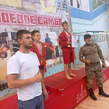 Юные бойцы Дона успешно выступили на турнире по боевому самбо