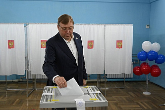 «Партия власти» остается у власти